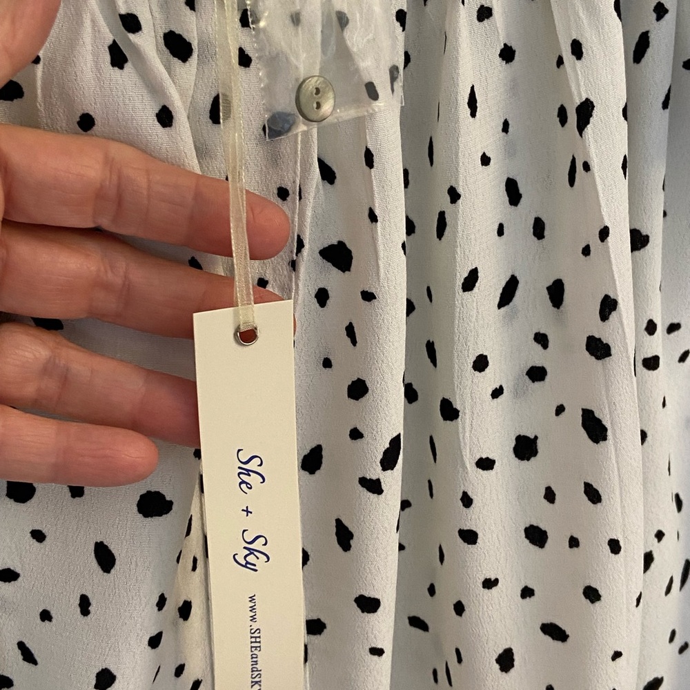 NWT She + Sky Black and White Off-Shoulder Blouse - Festival Wear Small - Large - Picture 7 of 11